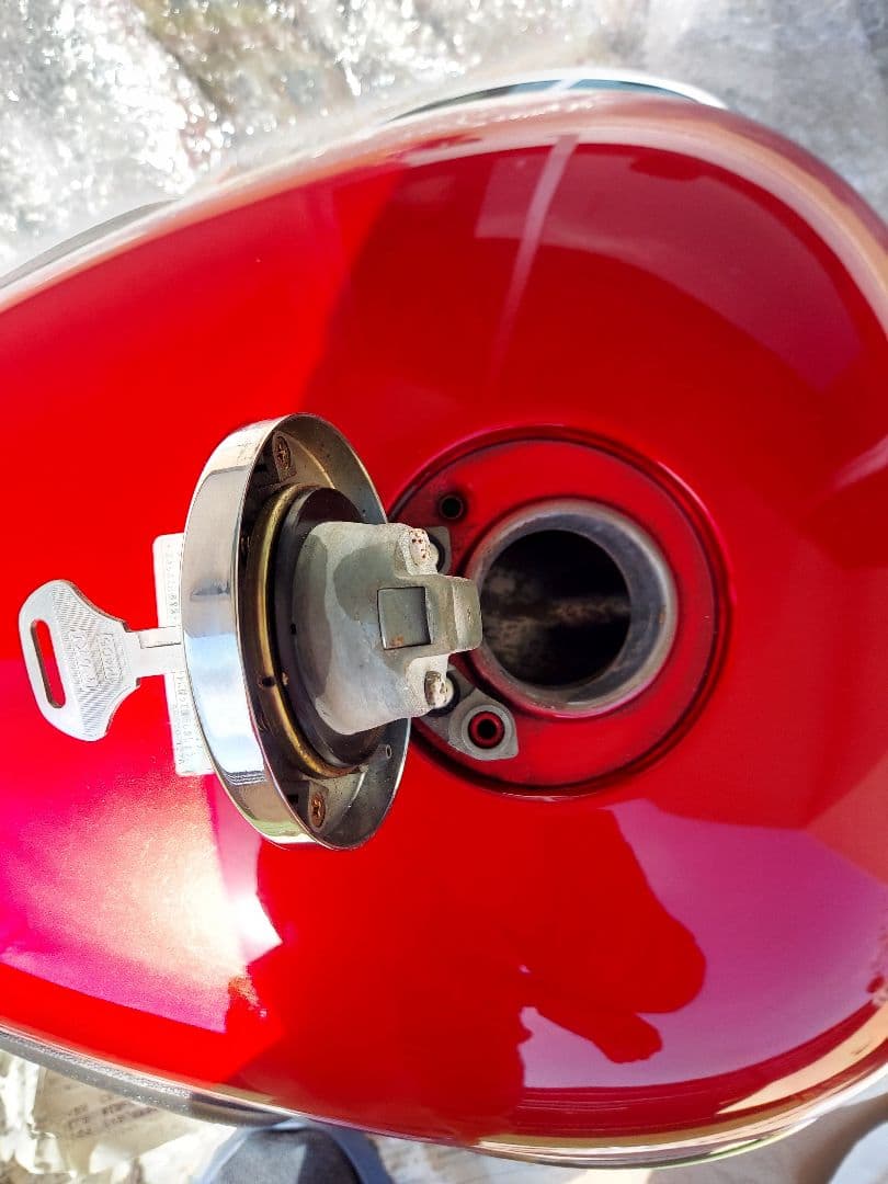 W650 W400 純正タンク タンク kawasaki w650 w400 純正タンク 中古品