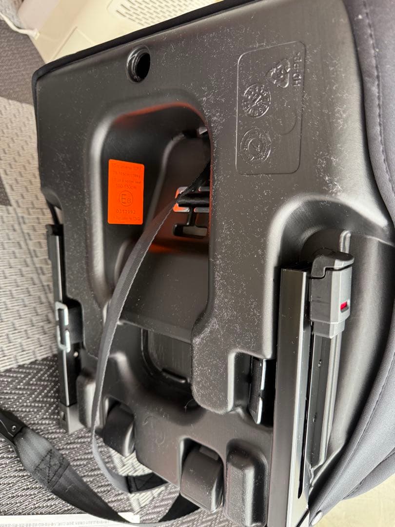 チャイルドシート　ジュニアシート　ISOFIX