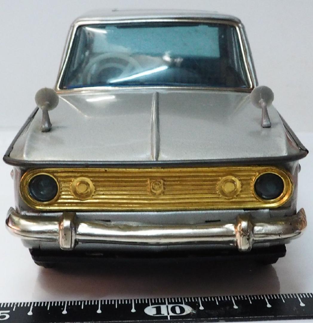 旧バンダイ【モーターハイウェイ マツダ ファミリア電動走行】ブリキ製ミニカー箱付