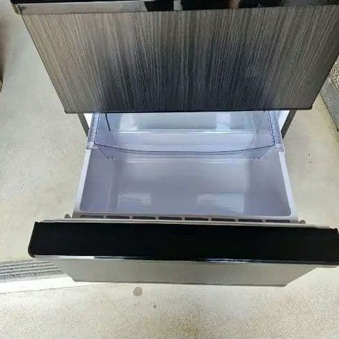 美品✨ AQUA 2023年製 3ドア冷蔵庫 272L 高品位ウッドブラック