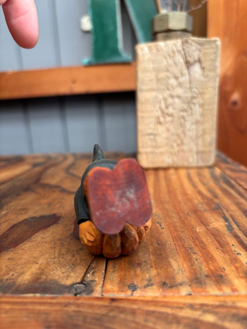 藤岡孝一 木彫 ポルックス 小人 カボチャを抱える小人 北海道作家 彫刻