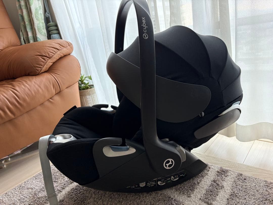 サイベックス Cloud Z i-Size ベビーシート 新生児インレイ付き