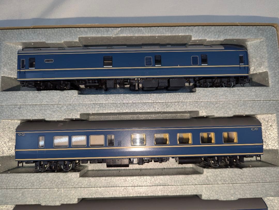 KATO　２０系特急形寝台客車 【3-504】 ４両基本セット