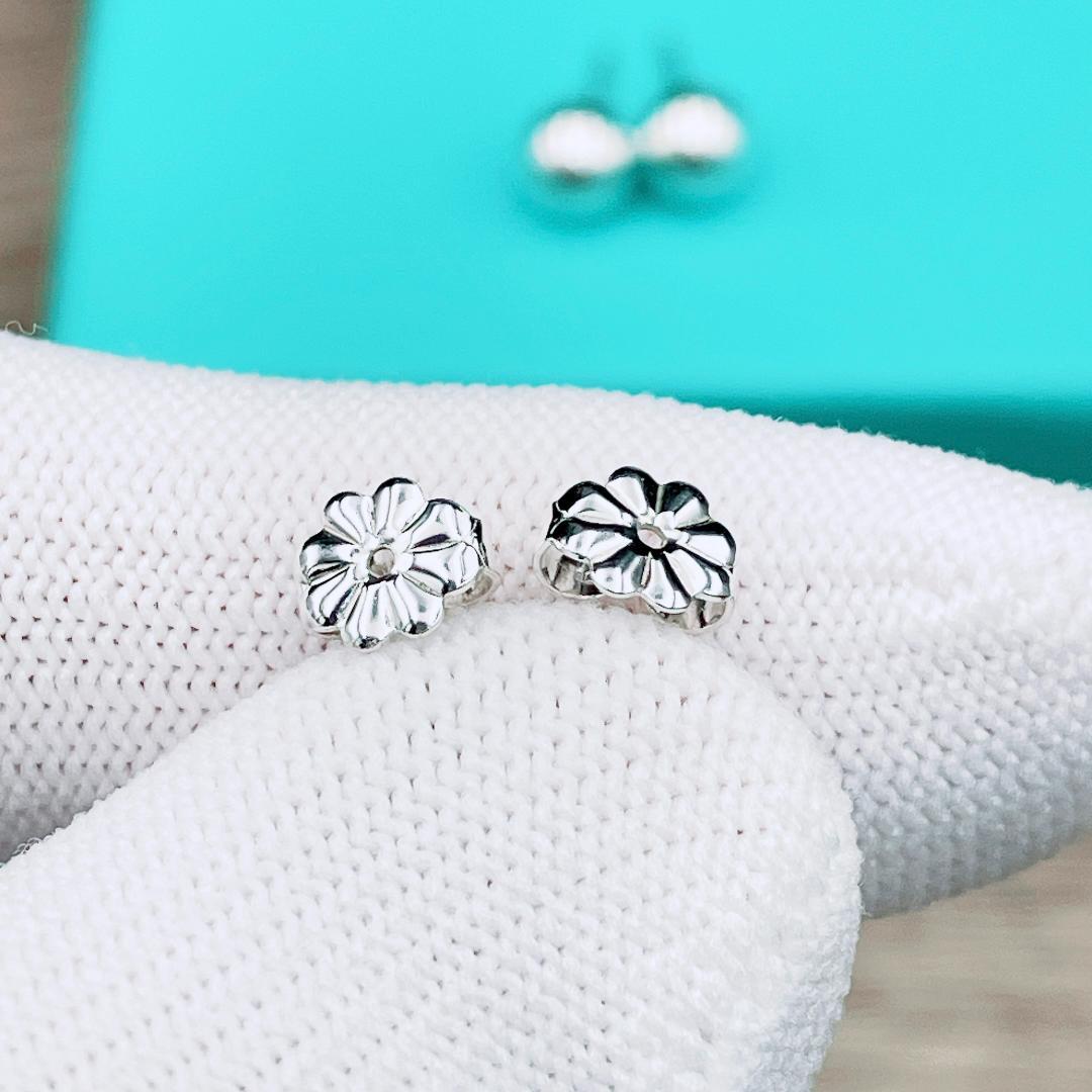 ◇ティファニー◇新品仕上済 ハードウェア ボール ピアス Ag925 2.14g