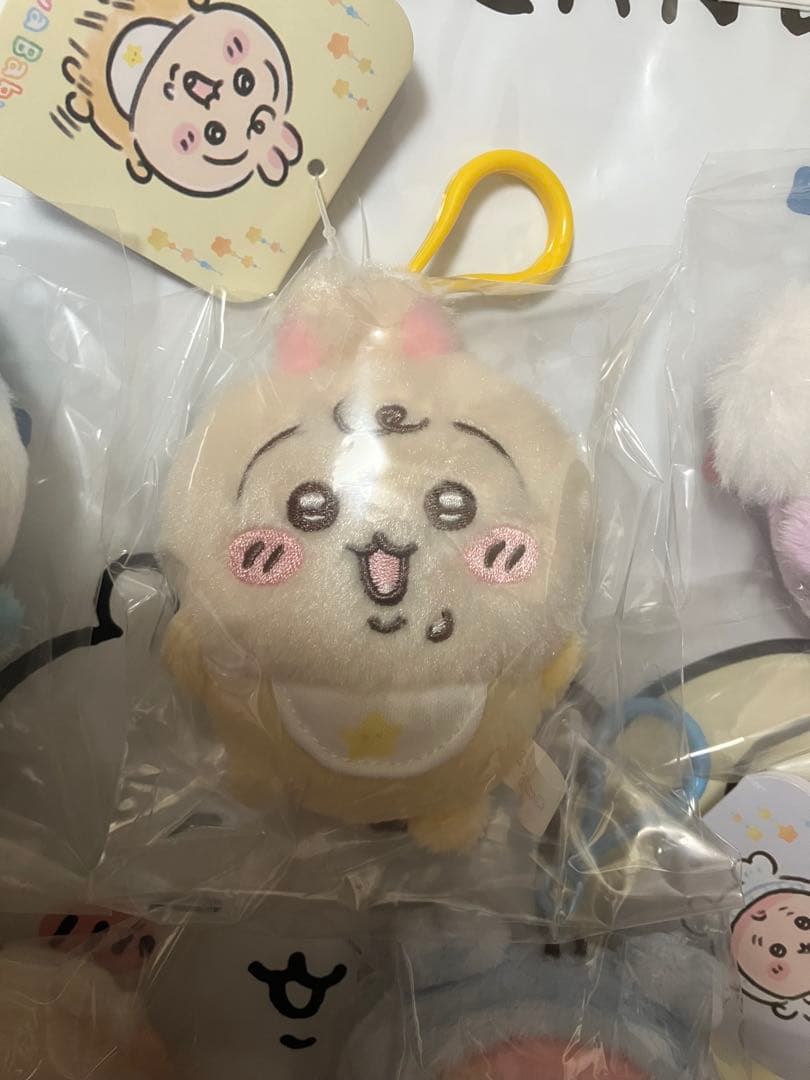 ちいかわベビー　マスコット　ハチワレ　うさぎ　モモンガ　シーサー　古本屋　カニ