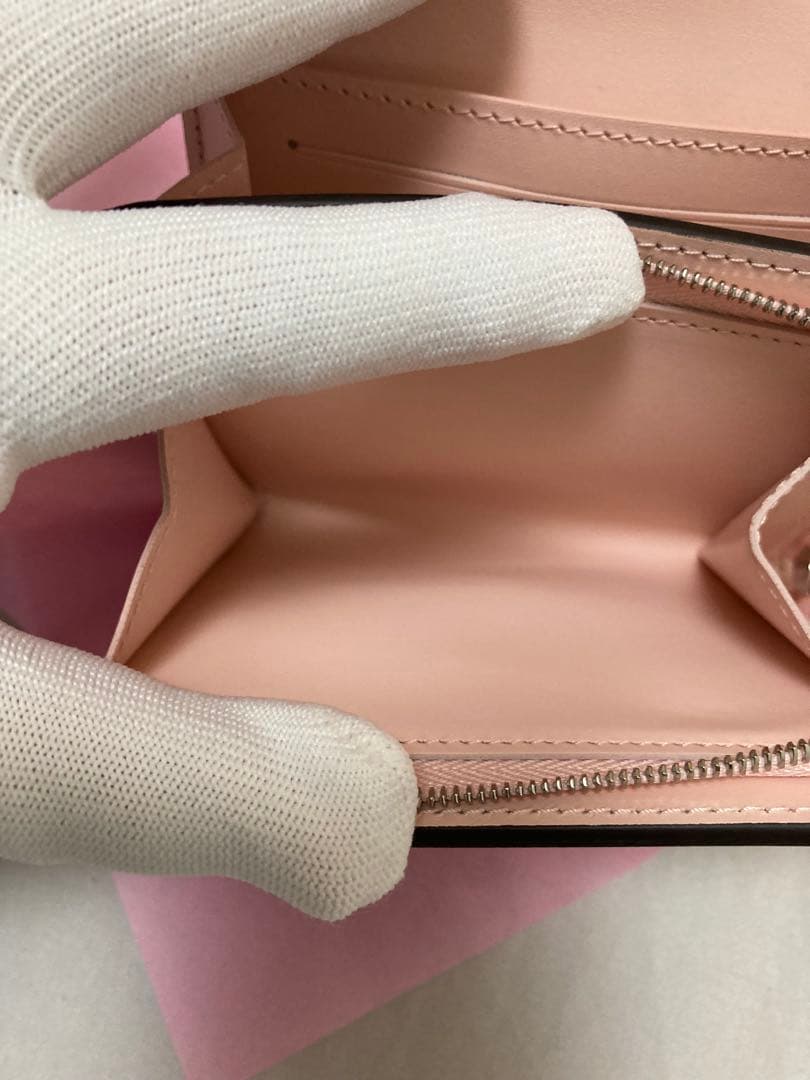 ゆかっち。12/17 再出品　LOUIS VUITTON 財布