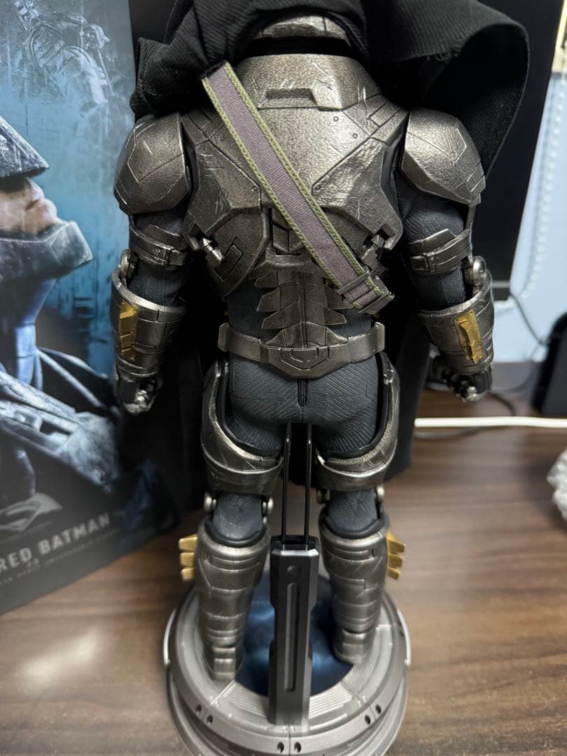 ホットトイズ MMS742D62 アーマード・バットマン通常版 Batman - メルカリ