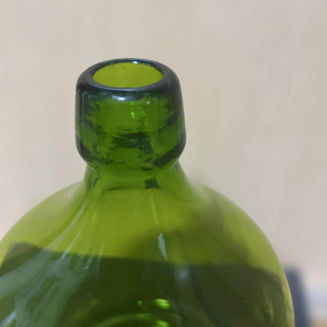 アンティーク グリーンガラス瓶 3.6L コルク付 - メルカリ