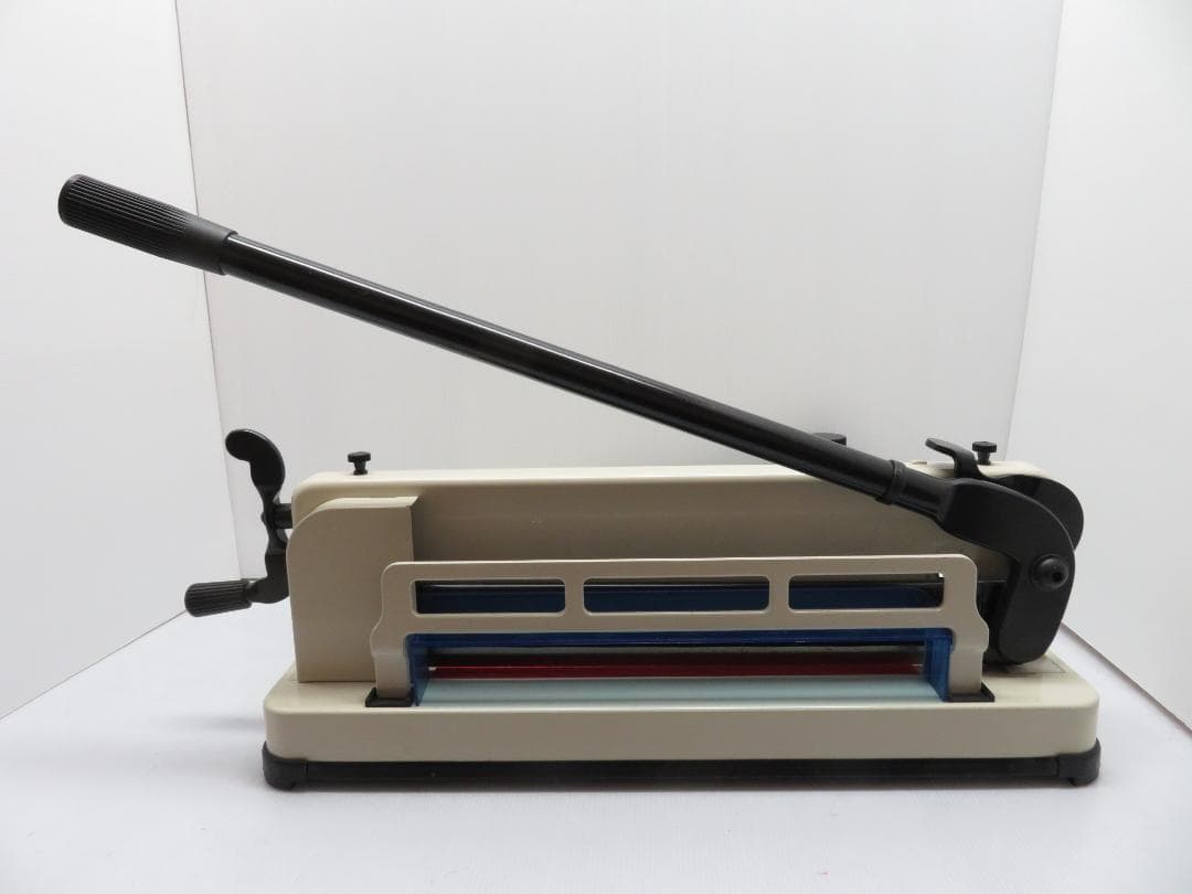 ダイシン商事 大型裁断機 ペーパーカッター A4/B5/B6/ DS-858A4