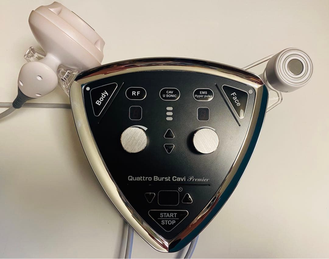 業務用美容機器】クワトロバーストキャビプレミア - メルカリ