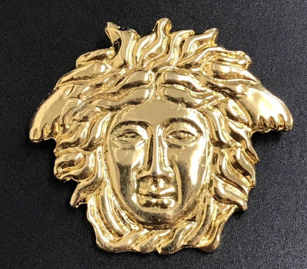 GIANNI VERSACE ジャンニ ヴェルサーチ メデューサブローチゴールド