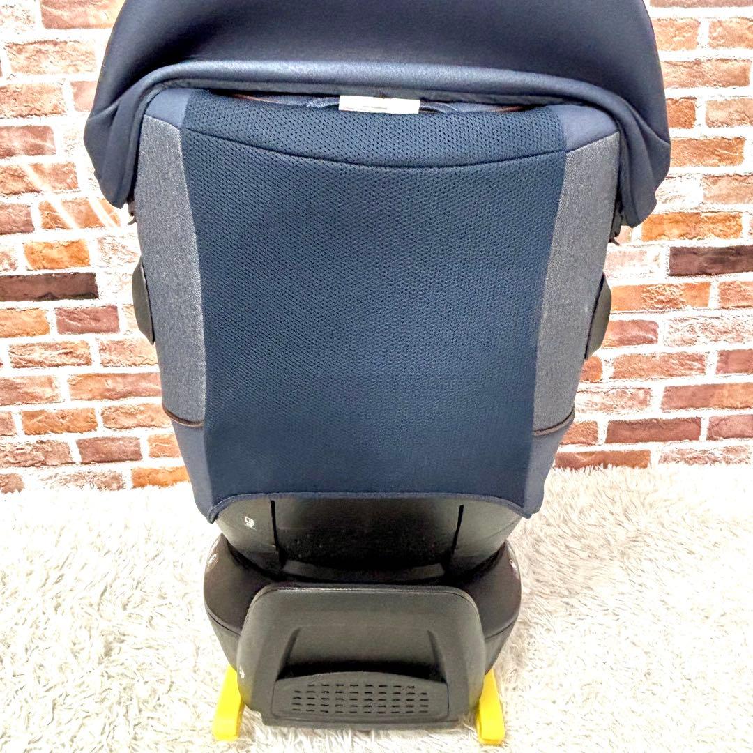 ✨アップリカ✨ 回転式チャイルドシート クルリラビッテエックス ネイビー
