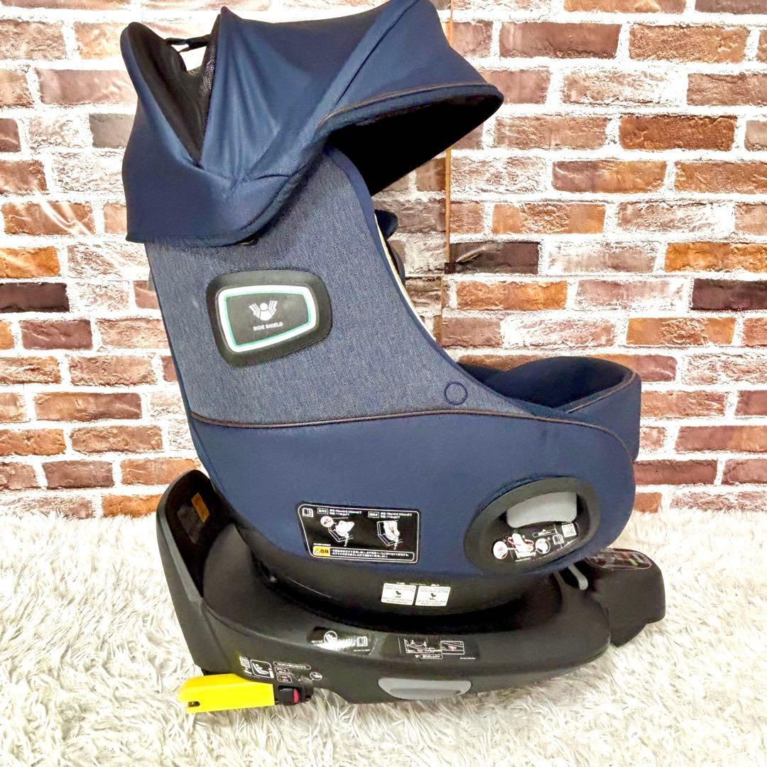 ✨アップリカ✨ 回転式チャイルドシート クルリラビッテエックス ネイビー