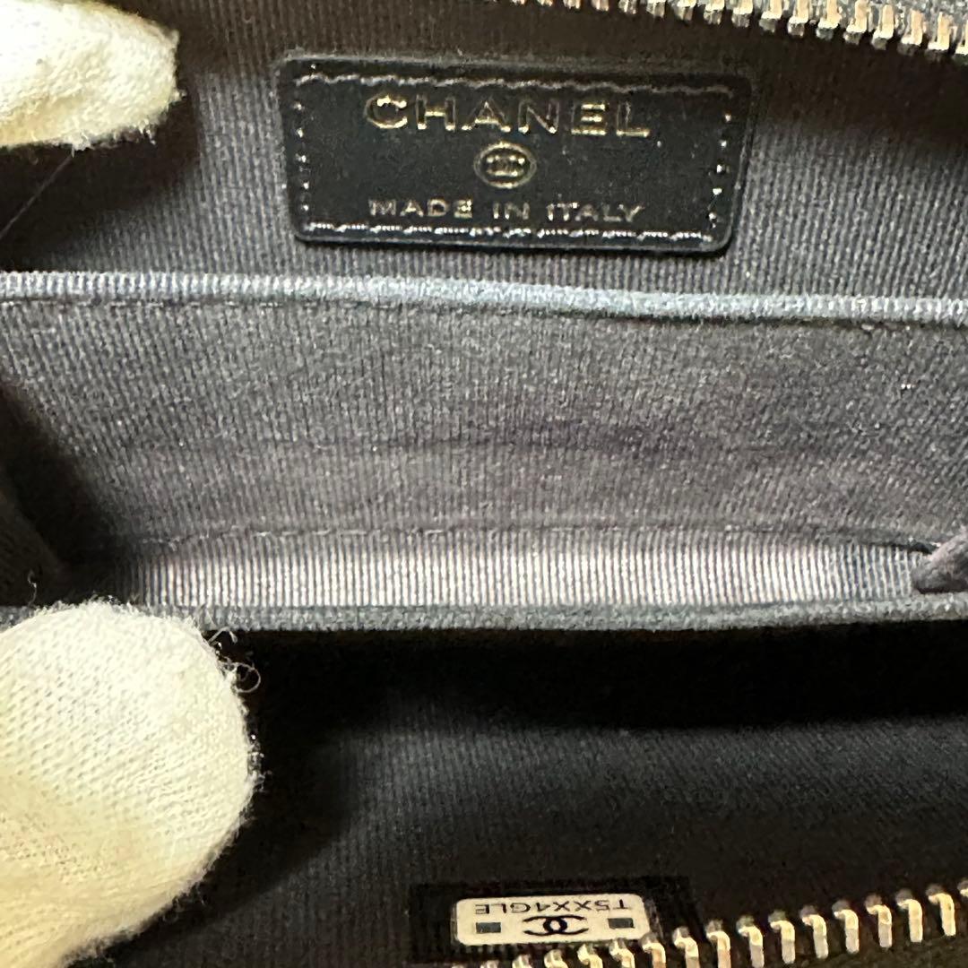 CHANEL ボーイズシャネル　ケース　G金具　キャビアスキン