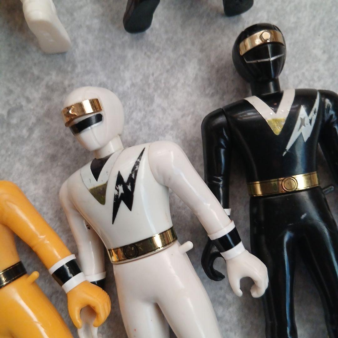 カクレンジャー　フィギュア　セット