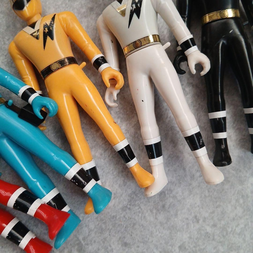 カクレンジャー　フィギュア　セット