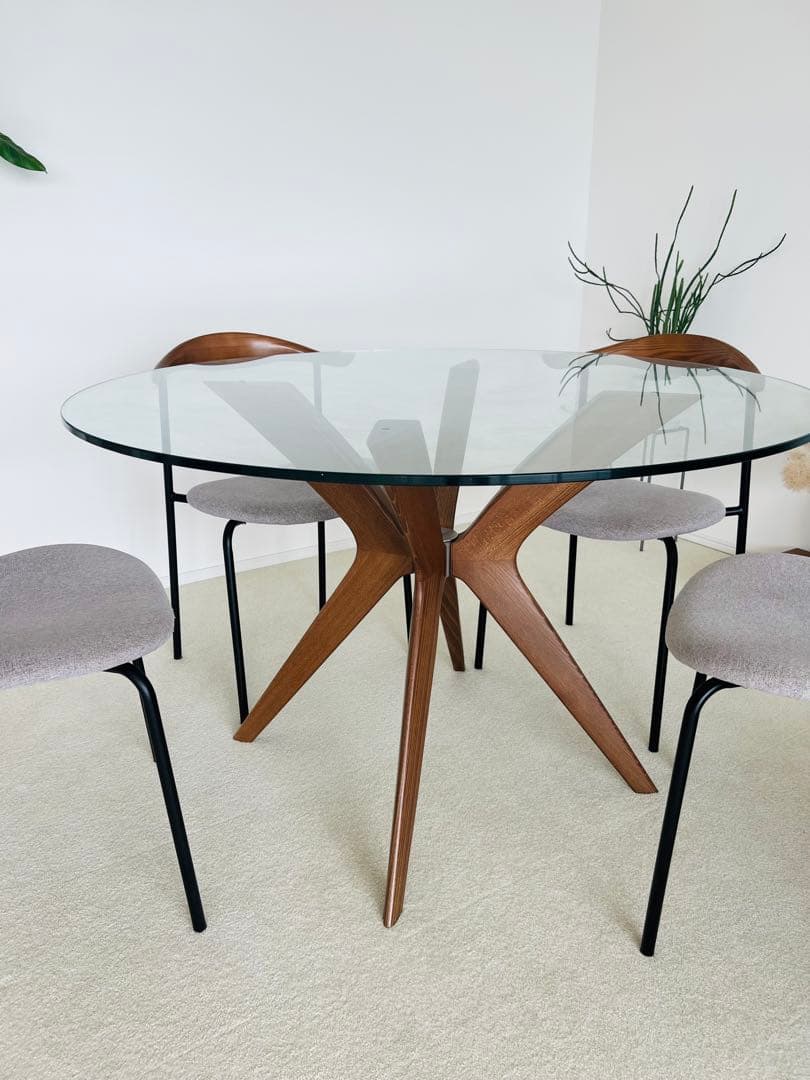 カリガリス 円形 ガラステーブル