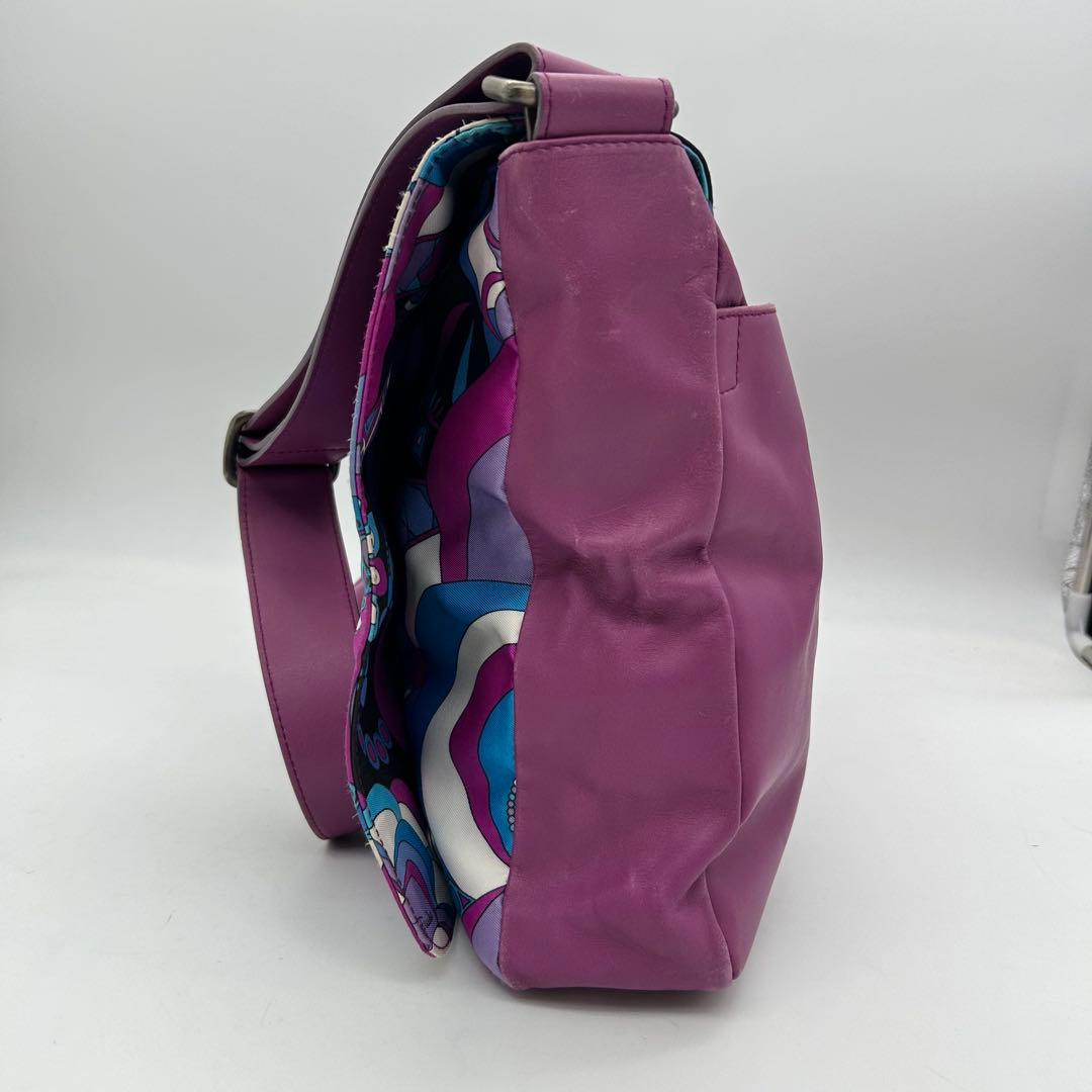 良品　エミリオプッチ　ショルダーバッグ　フラップ　花柄　青　紫　A4　斜め掛け