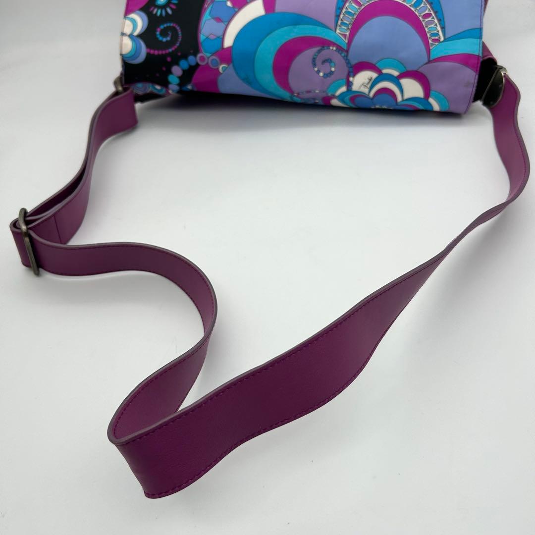良品　エミリオプッチ　ショルダーバッグ　フラップ　花柄　青　紫　A4　斜め掛け