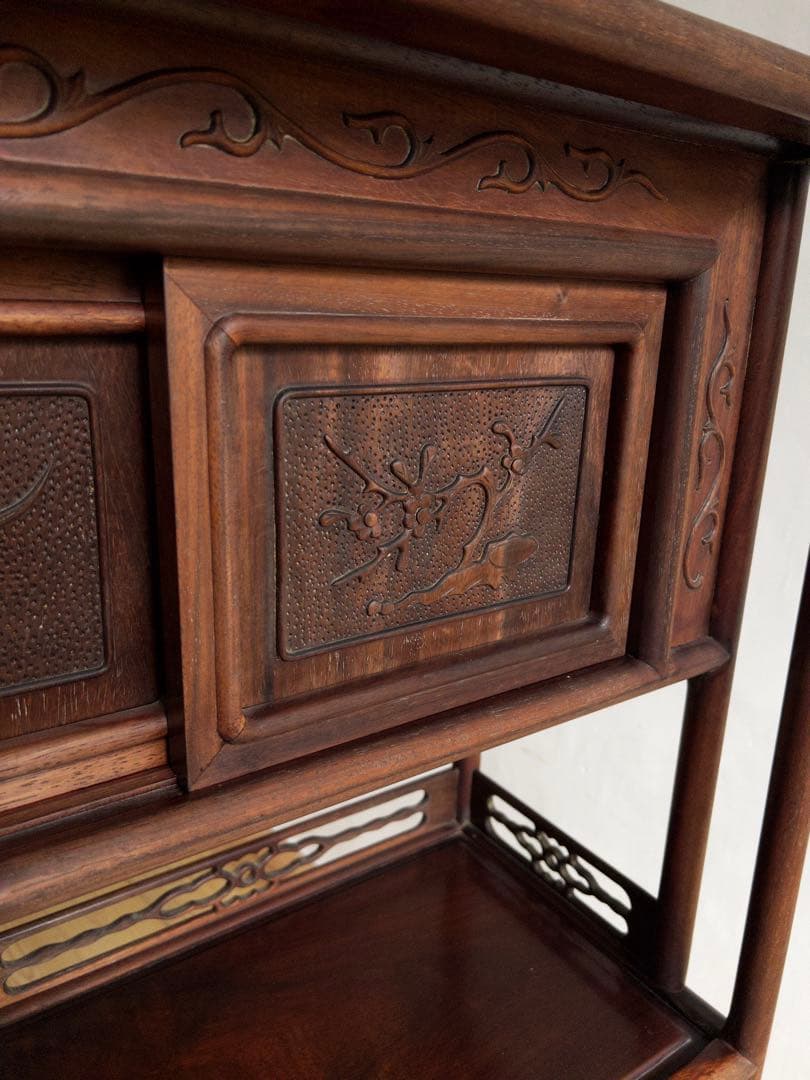 茶箪笥 天然木 茶棚 和風 和室家具 唐草透彫 高級家具 透かし彫り