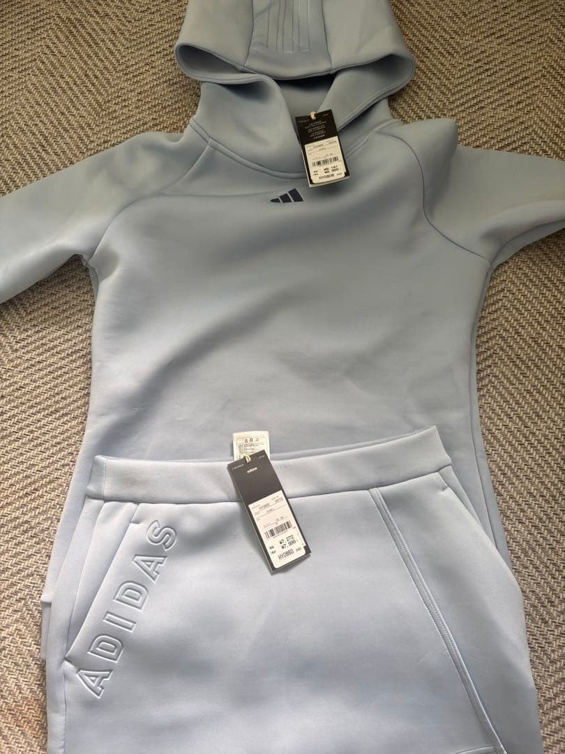 アディダスゴルフ　セットアップ