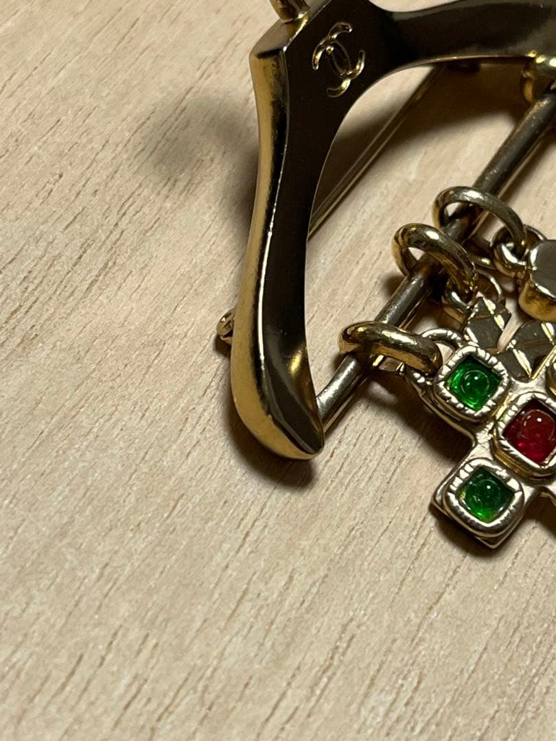 CHANEL シャネル ハンガーモチーフ ブローチ 02P グリポア