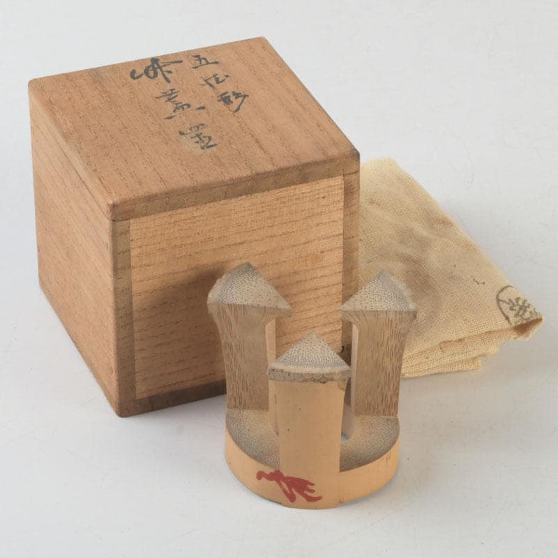 茶道具 五徳形 竹蓋置 在銘 共箱 V 9870 - メルカリ