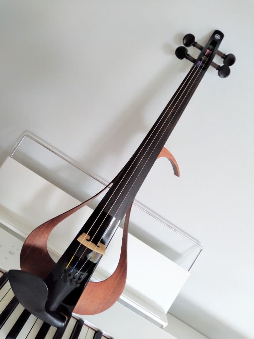 完動品■YAMAHA✧YEV104エレキヴァイオリン/サイレントバイオリン