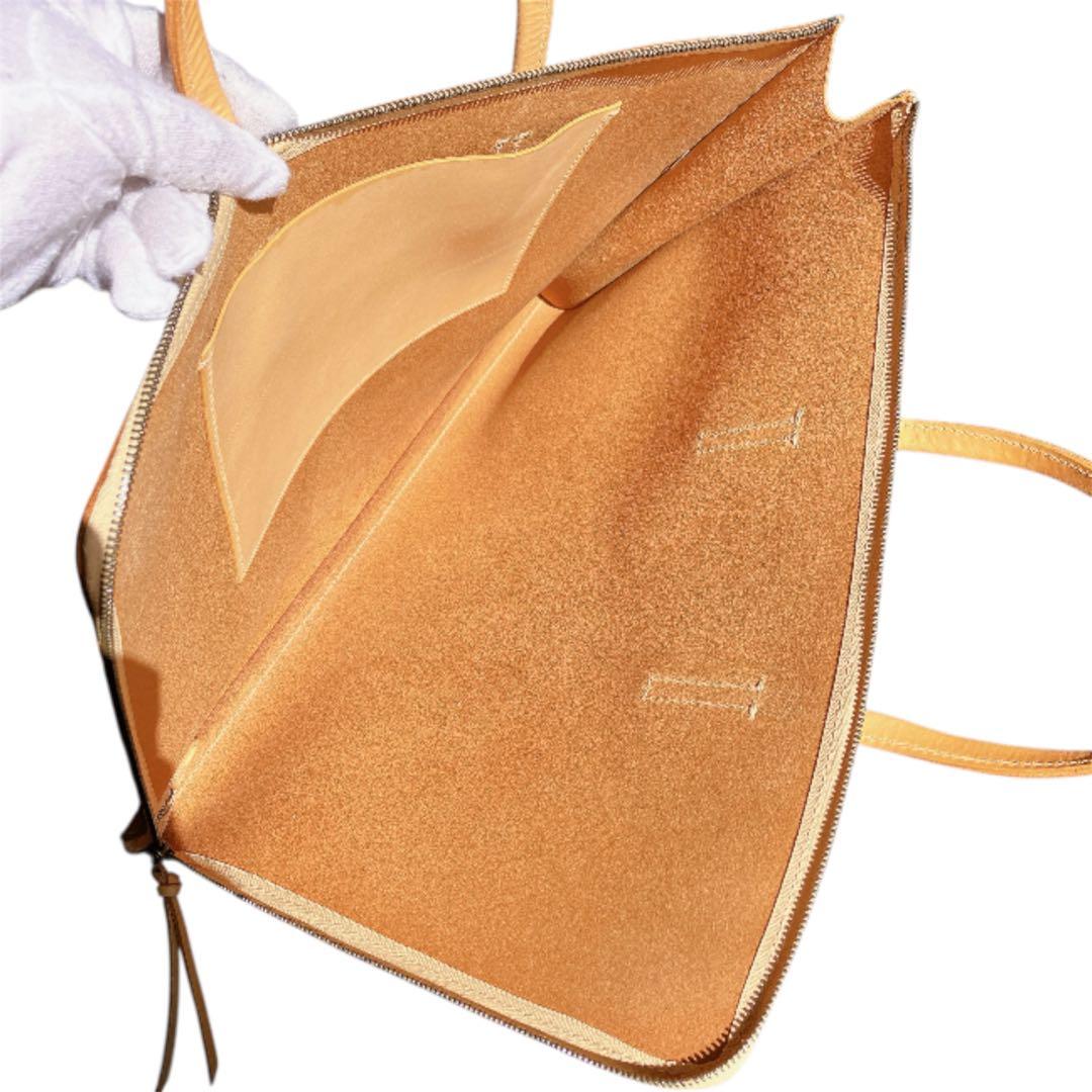 【genten】ブリーフケース　ヌメ革　ロゴ刻印　キャメル　ビジネスバッグ