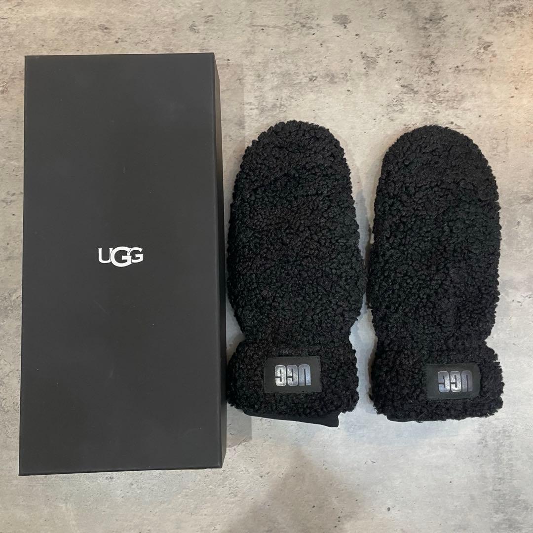 UGG ボア素材 ブラック手袋 未使用 UGG