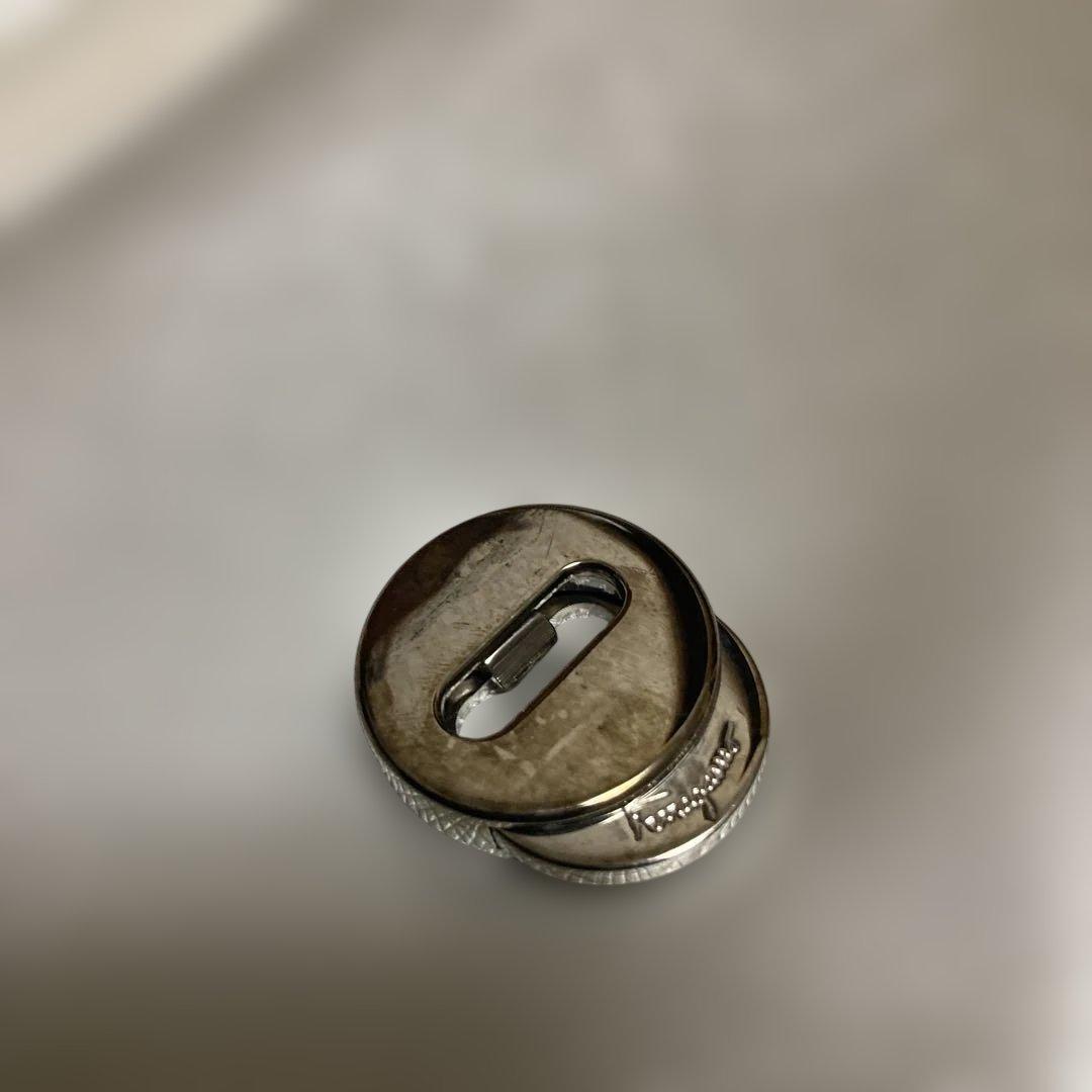 未使用 フェラガモ シルバー チェーン ショルダーバッグ 銀 イタリア製 布袋