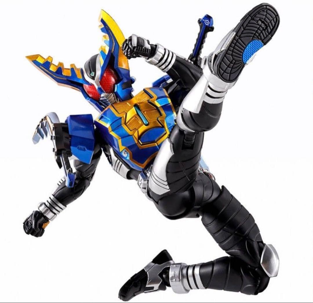 S.H.フィギュアーツ 真骨彫製法 仮面ライダーガタック ハイパーフォーム①