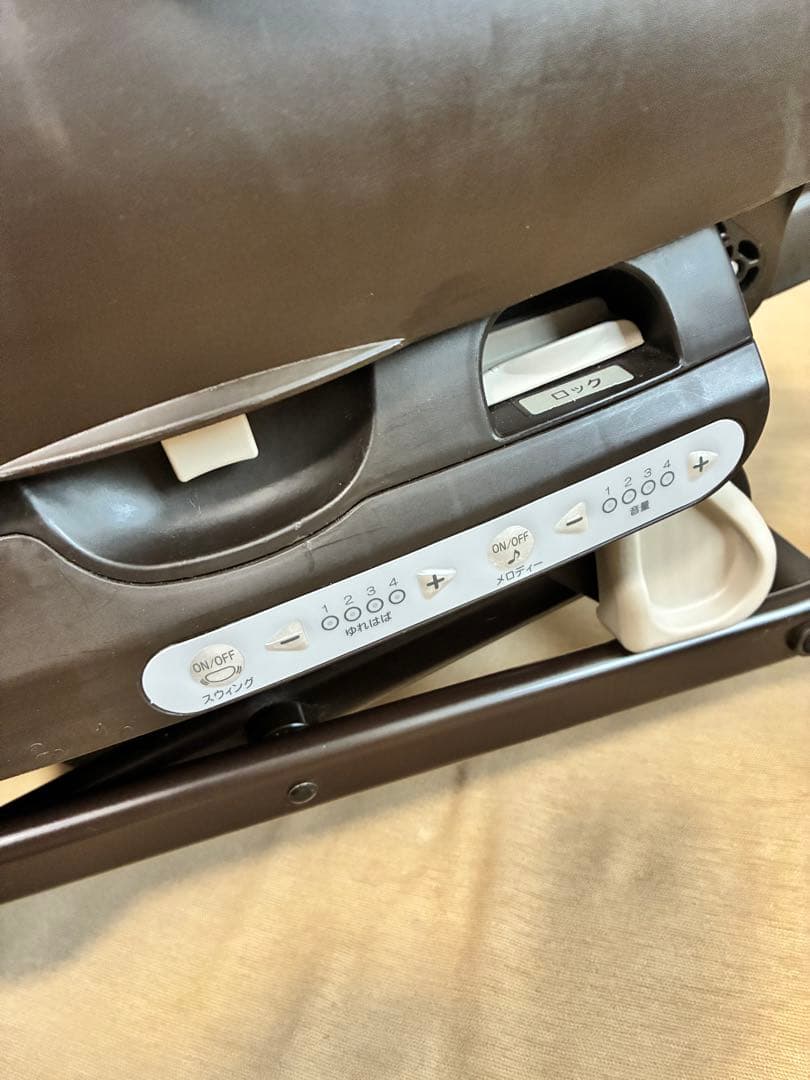 ホ*ズ様 ⌘コンビ　ネムリラ オートスウィング機能付き⌘ ハイローチェア　スイン