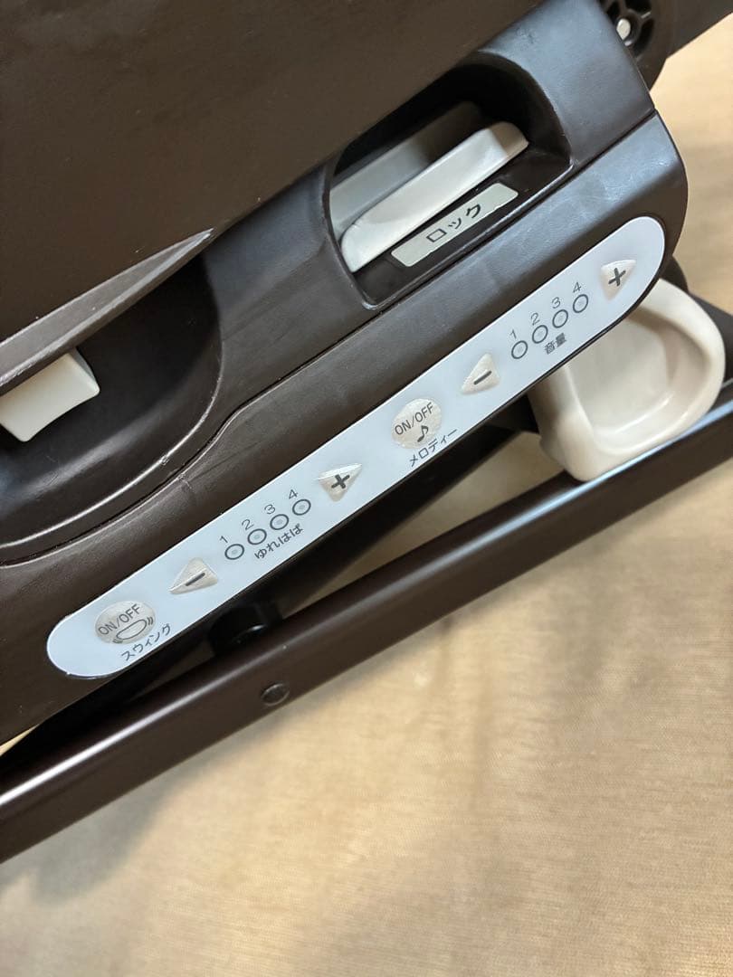 ホ*ズ様 ⌘コンビ　ネムリラ オートスウィング機能付き⌘ ハイローチェア　スイン