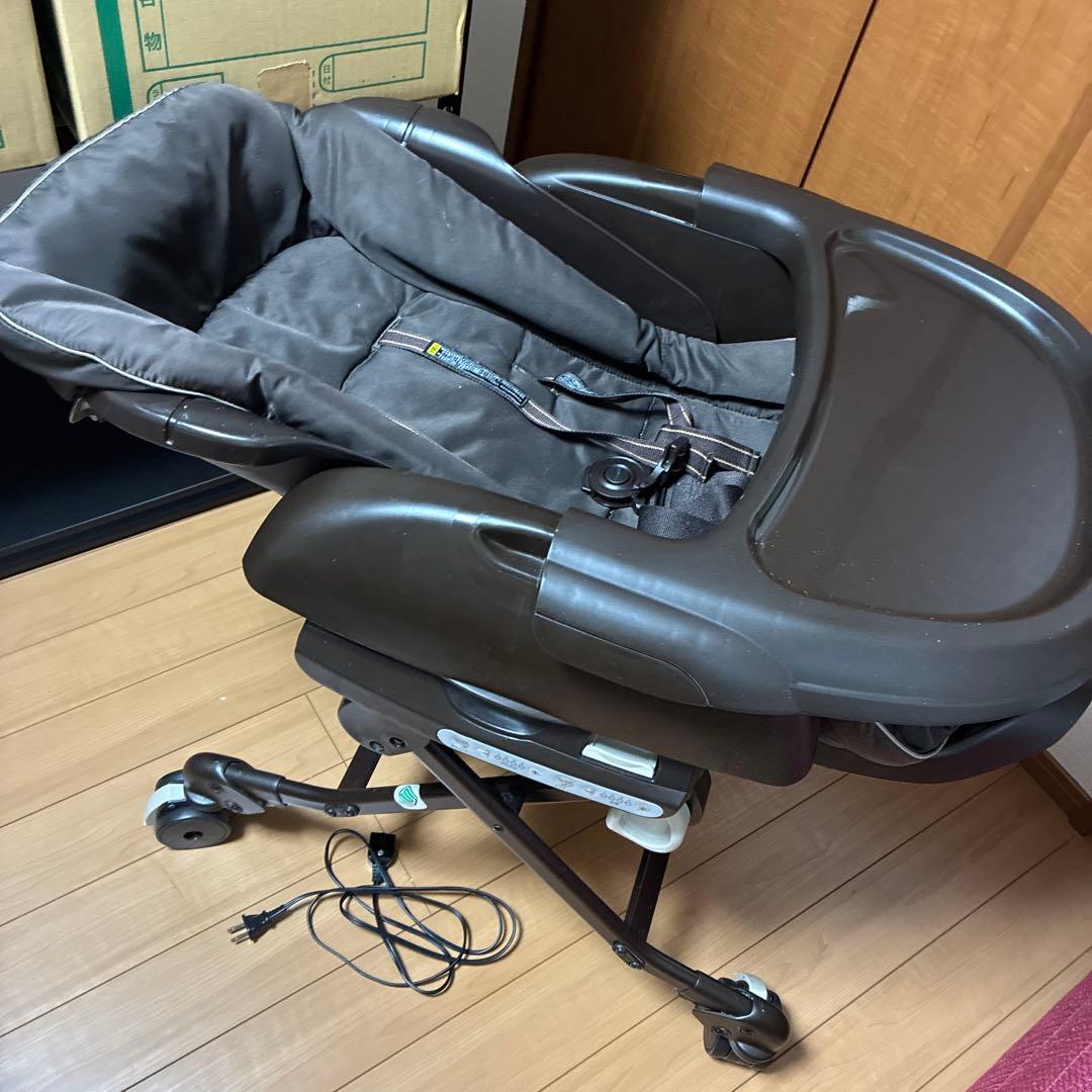 ホ*ズ様 ⌘コンビ　ネムリラ オートスウィング機能付き⌘ ハイローチェア　スイン