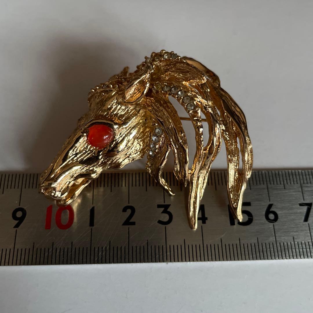 Christian Dior ブローチ 馬☆R7.10.26の通販はau PAY マーケット