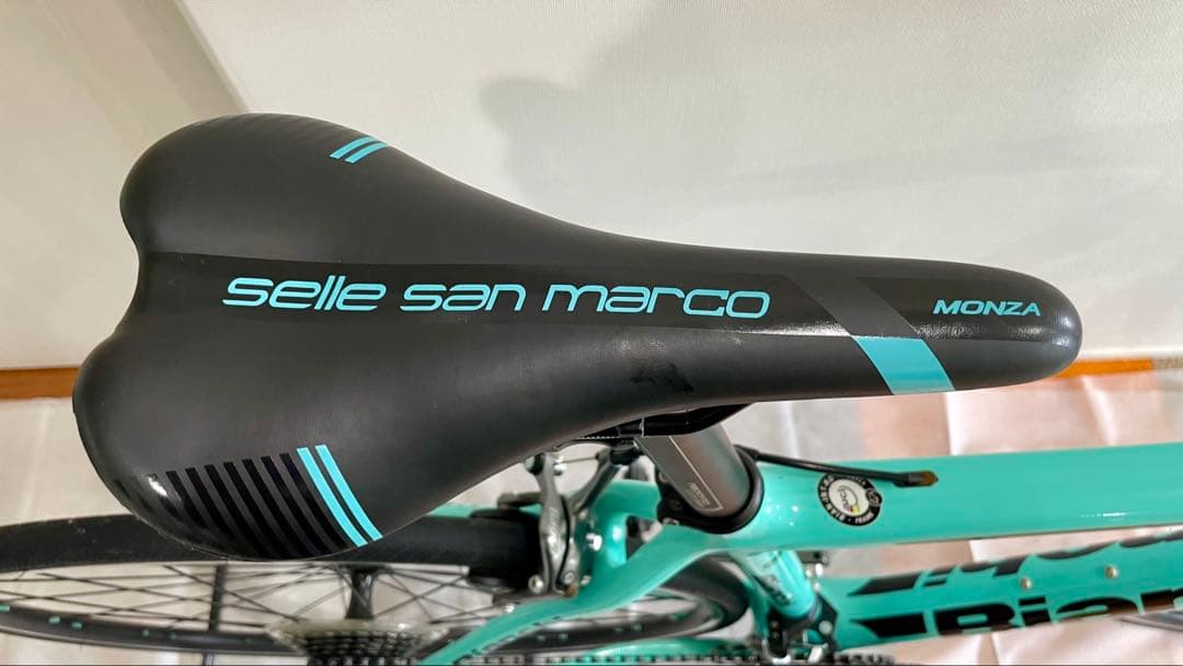 【中古美品】BIANCHI ビアンキ INTENSO 2018 カーボンロード