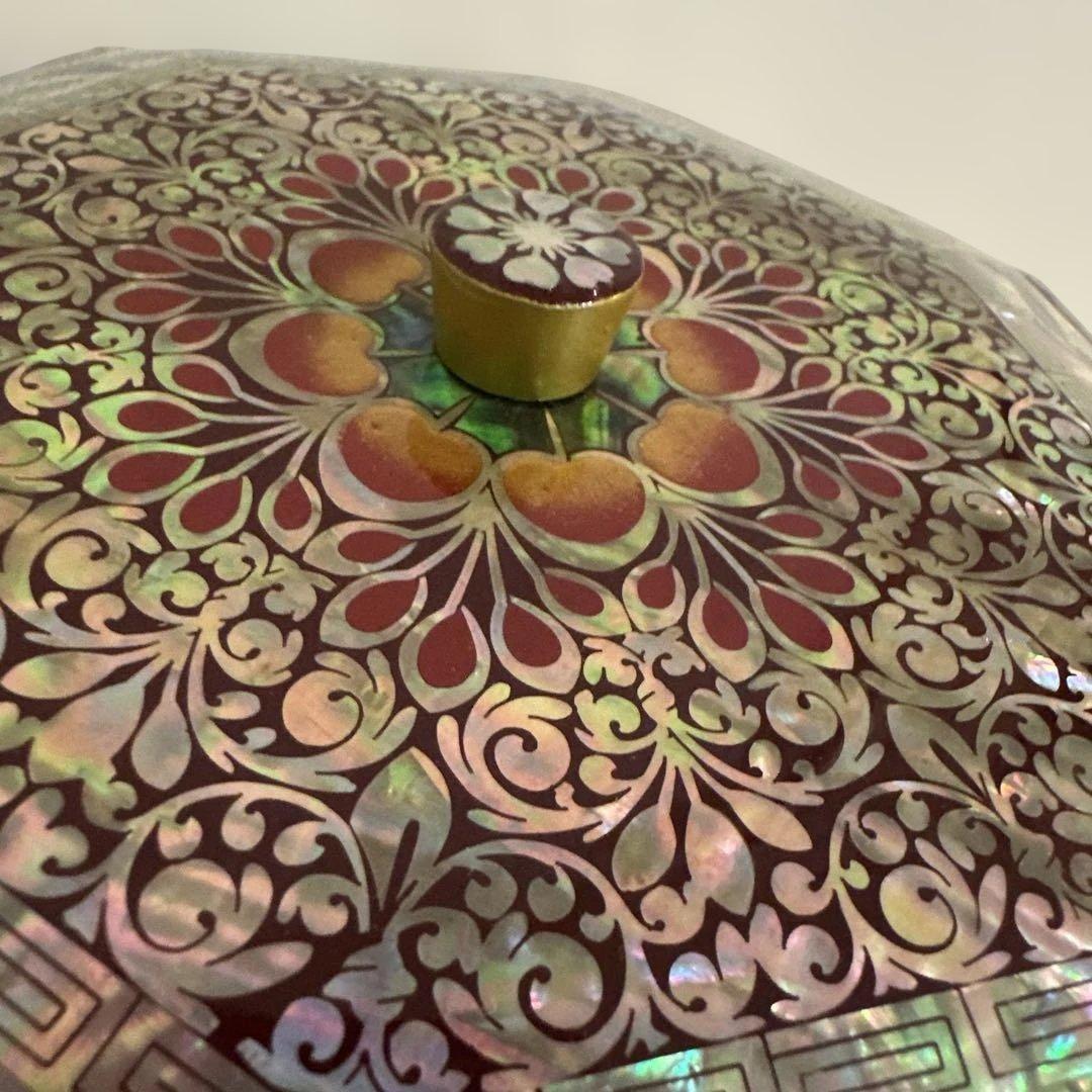 韓国漆器　螺鈿細工　八角菓子器　小物入　宝石箱