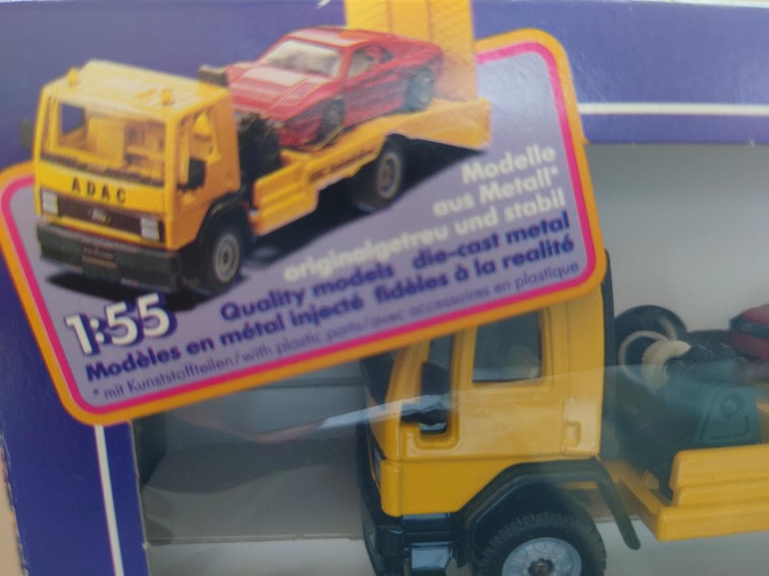 1/55 Siku(ジク)　 ADAC(ドイツ自動車連盟)車積載車＋乗用車