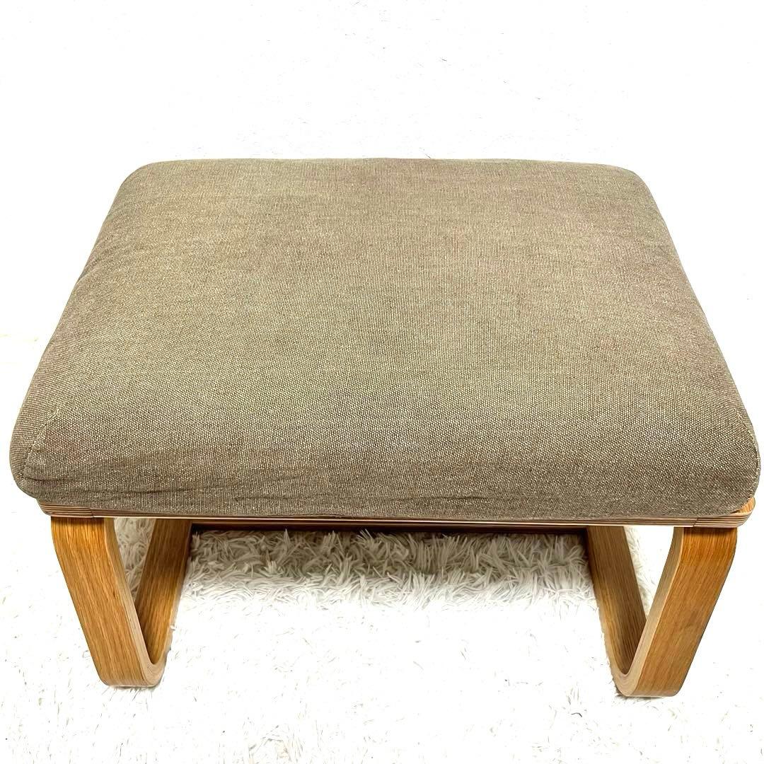 ② 無印良品 リビングでもダイニングでもつかえるベンチ・２・オーク材　オットマン