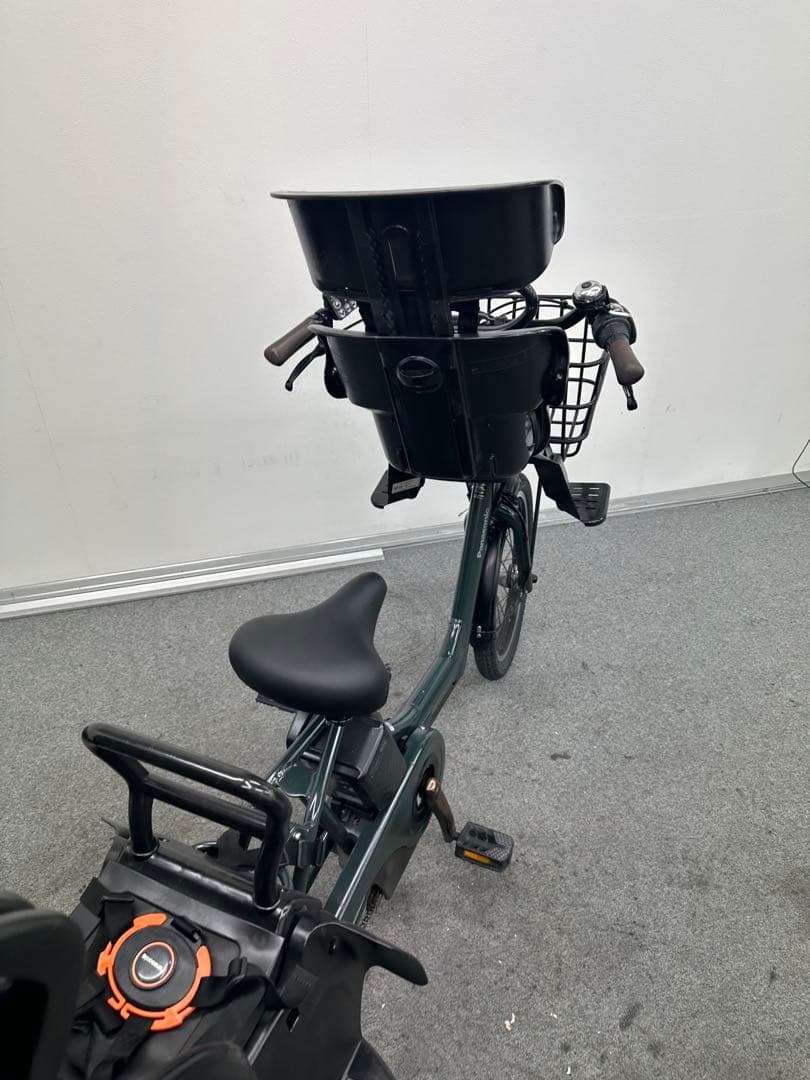 人気な車種　パナソニックギュットアニーズ　3人乗り電動自転車　子供乗せシート付き