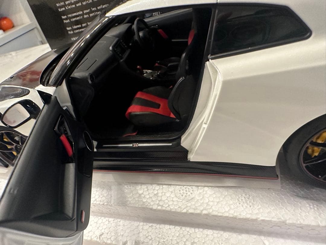 AUTOart オートアート 日産 GT-R R35 オマケあり ミニカー