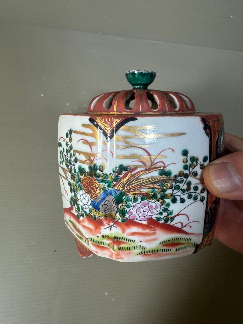 2477 九谷焼 庄三 香炉 美術品・アンティーク・コレクション