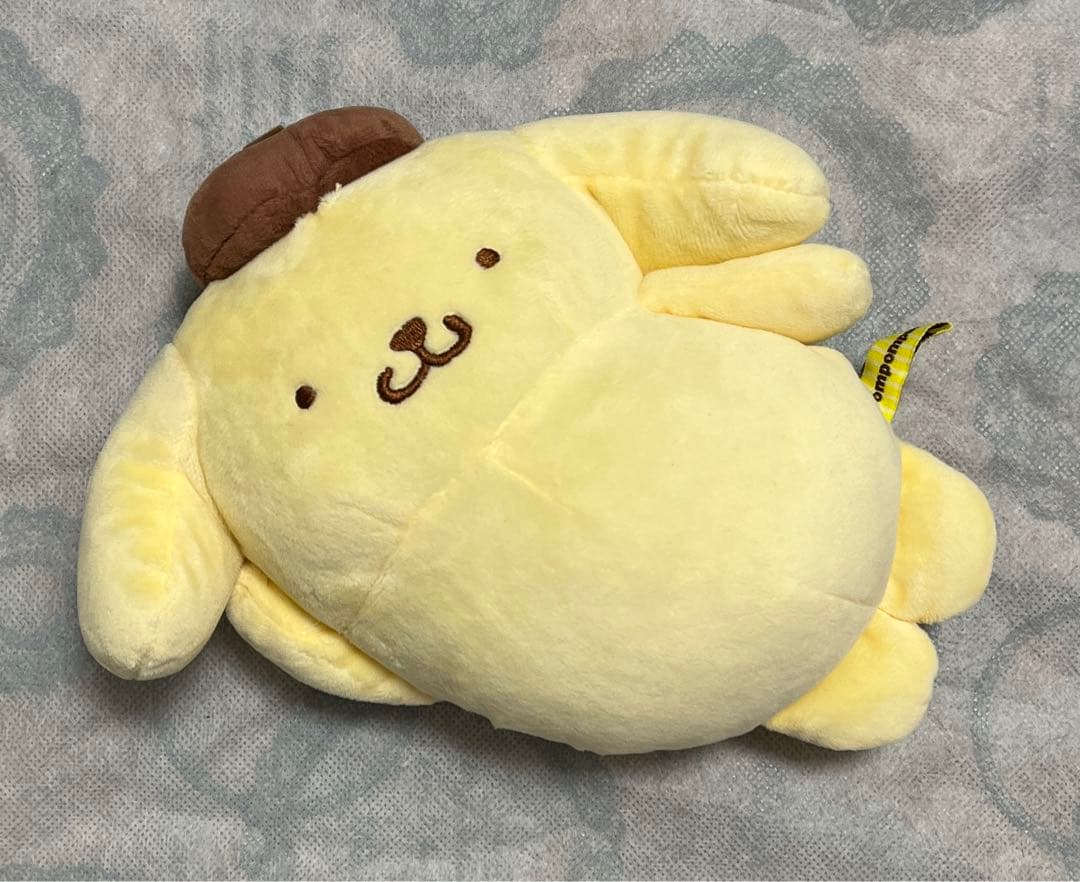 レア】ポムポムプリン ぐーたらぬいぐるみ - メルカリ