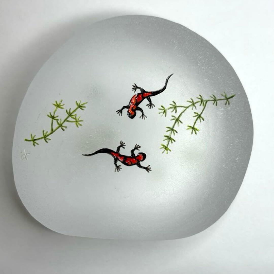 久保裕子さん作 ガラス アカハライモリ 水草 ペーパーウェイト 文鎮