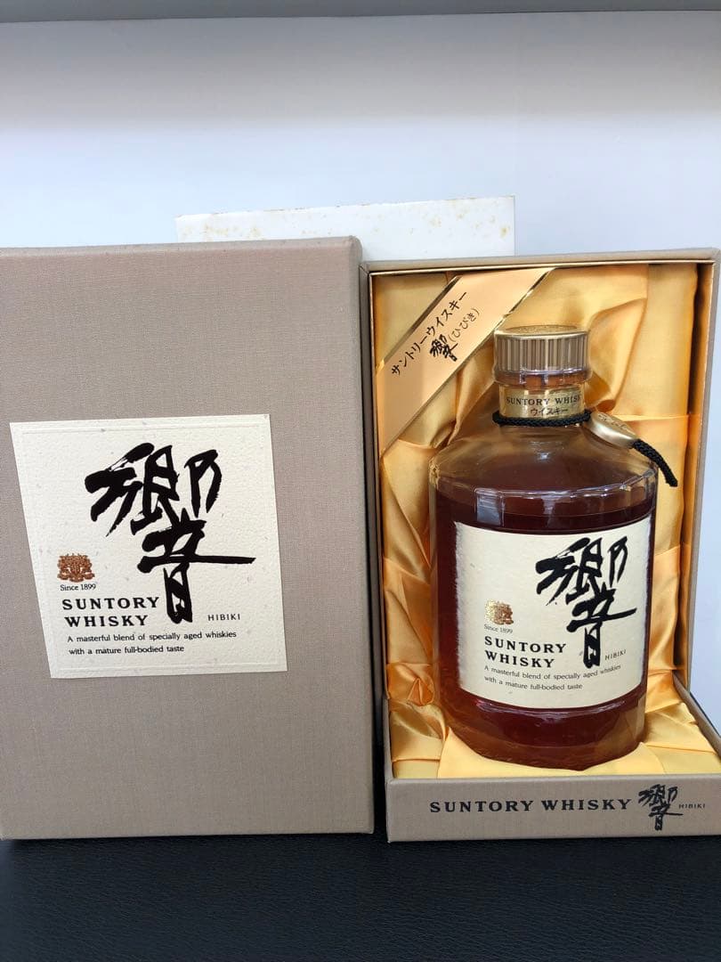 s-110 SUNTORY 響 ゴールドラベル　750ml ギフトボックス入り s-110 SUNTORY 響 ゴールドラベル 750ml ギフトボックス入り s-110