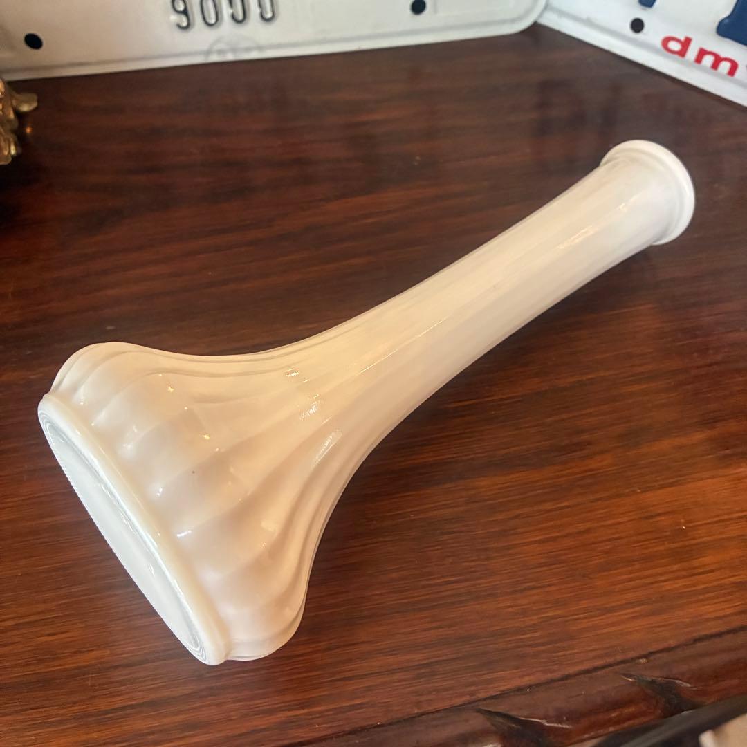 貴重！60's〜70's アメリカアンティーク ミルクガラス花瓶 インテリア雑貨