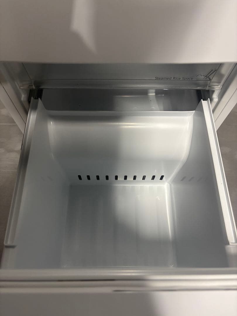 ヤマダ ノンフロン冷凍冷蔵庫 YRZ-F15G1 2020年製