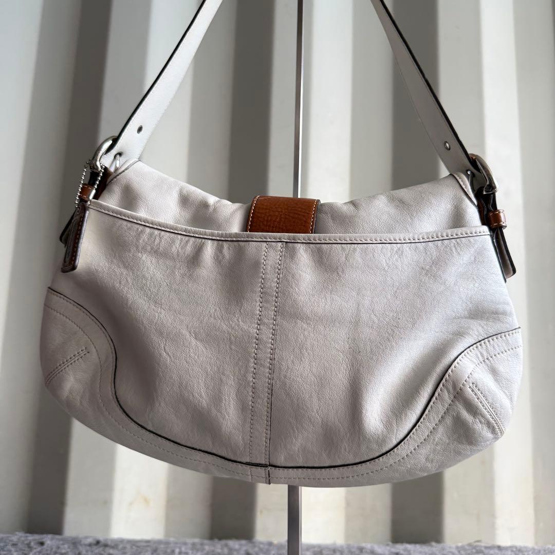 K67希少色✨ コーチ ソーホー ワンショルダー ホーボー シグネチャー