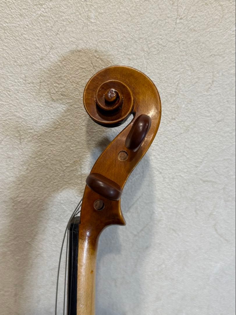 【送料込み】ハルシュタット　バイオリン 本体 ケース付き　付属品あり　4／4